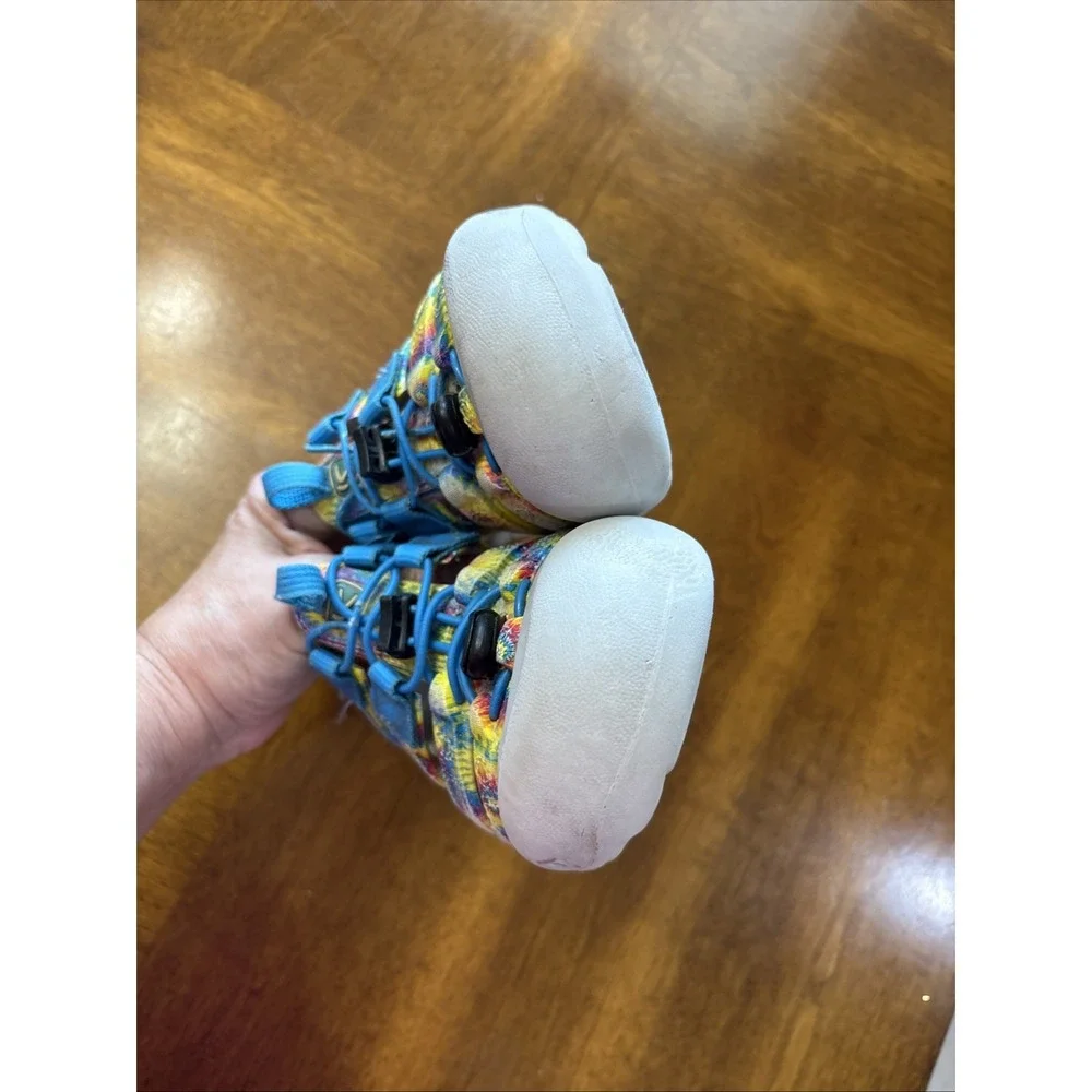 KEEN Newport H2 Big Kids 1 Slip-On Outdoor Water Sandals Tie Dye Rainbow